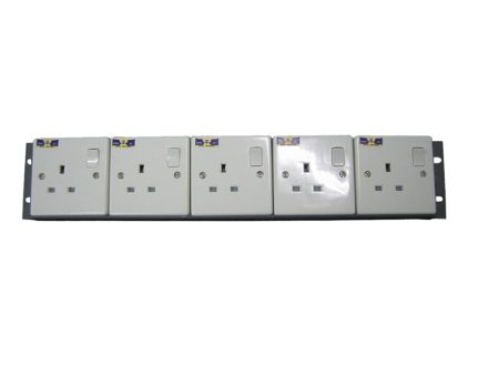 19  5 Way 13Amp Power Socket for 19“ server Rack Online Sale